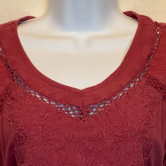 F-74 Gloria Vanderbilt‎ Pink Embroidered Lace Trim Short Sleeve Pullover Blouse - Picture 5 of 16